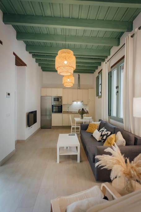Komodo Gran Poder - Penthouse With Private Pool And Cozy Twin Bedroom * Siviglia