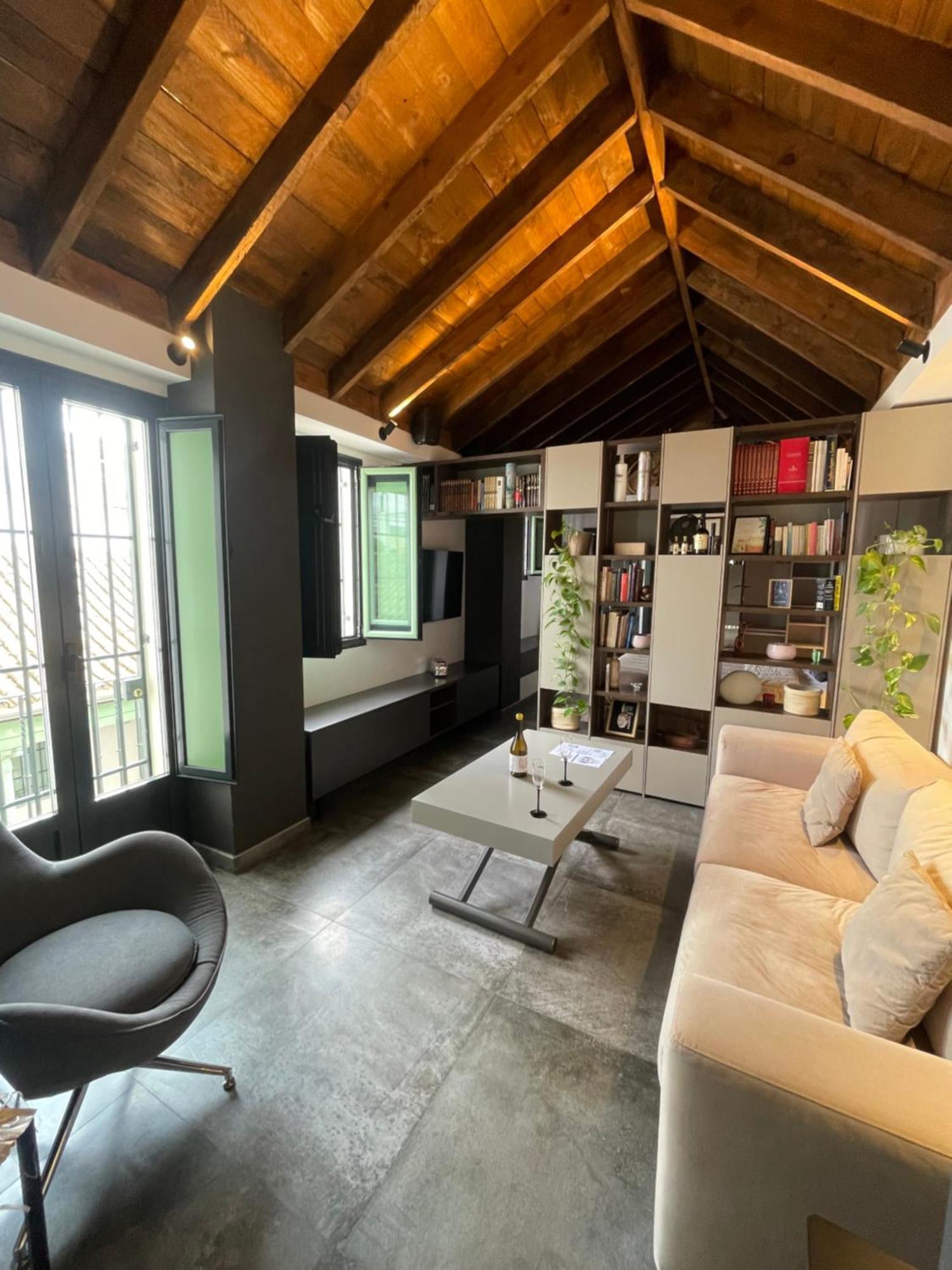 Apartment Komodo Gran Poder - Penthouse With Private Pool And Cozy Twin Bedroom Sevilla