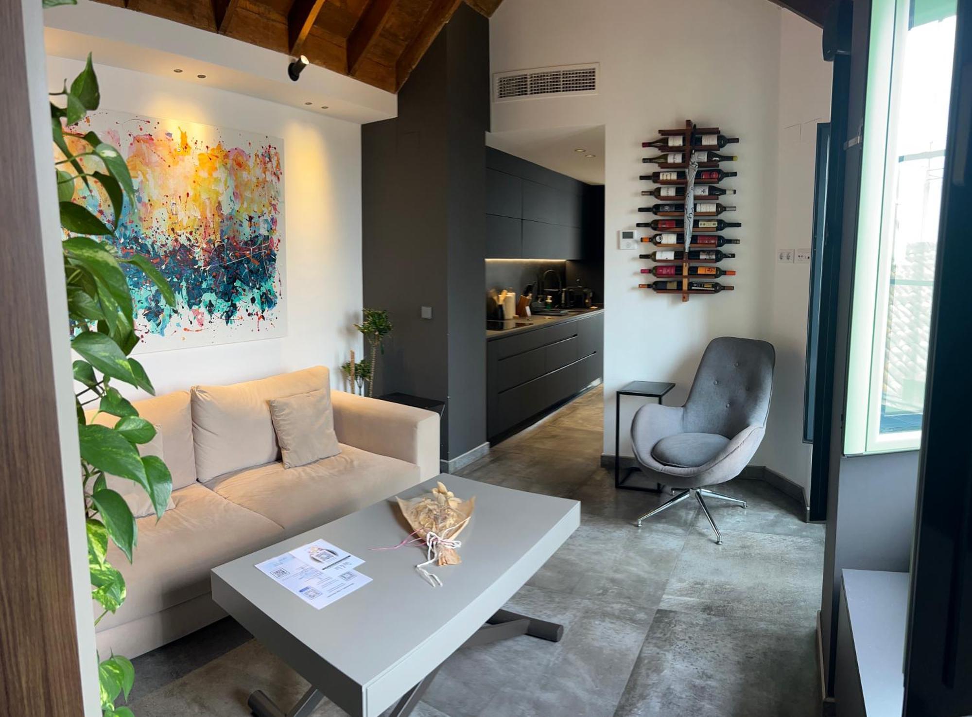 Komodo Gran Poder - Penthouse With Private Pool And Cozy Twin Bedroom Apartment Sevilla